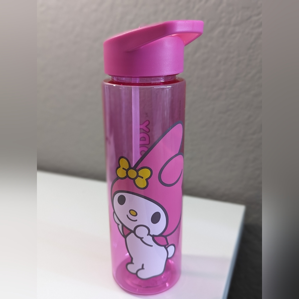 My Melody Sanrio Surprises Plastic Drinking Cup Water Bottle New with straw